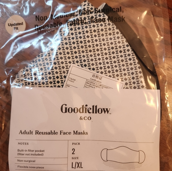 Goodfellow & Co Masks - Picture 2 of 4